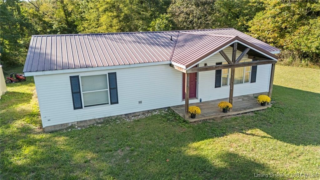 694 S Thompson Road, Lexington, IN 47138