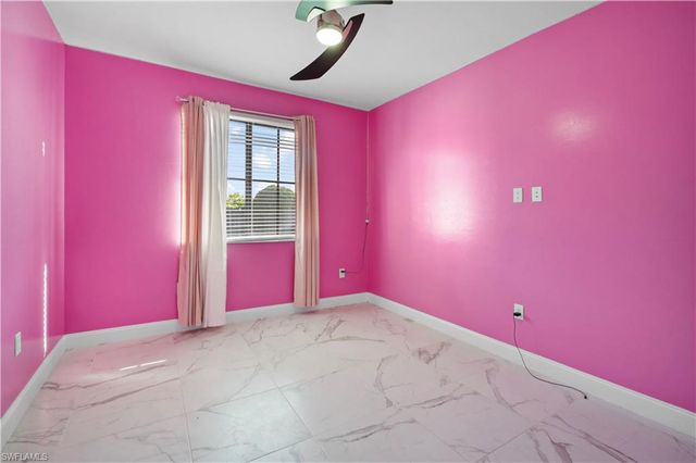 24 Crestwood CIR S, Lehigh Acres, FL 33936