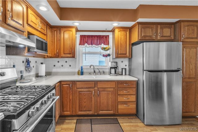 33 Westbourne Drive, Tonawanda, NY 14150