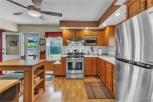 33 Westbourne Drive, Tonawanda, NY 14150