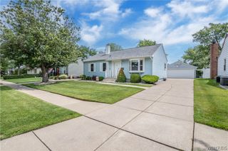 33 Westbourne Drive, Tonawanda, NY 14150