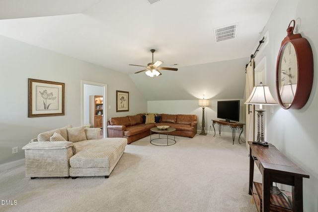 1612 Green Oaks Parkway, Holly Springs, NC 27540