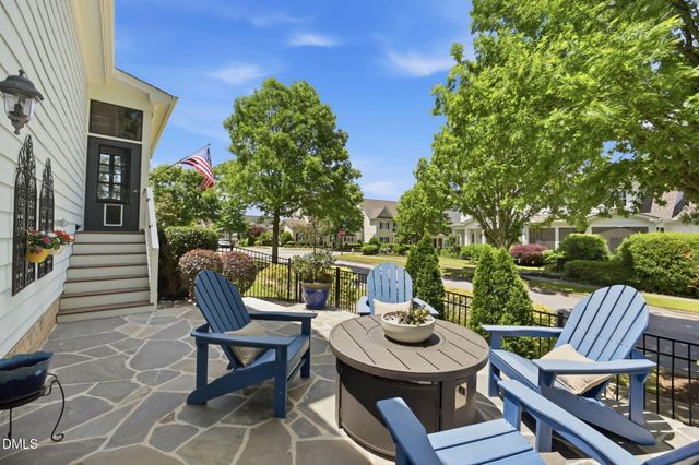 1612 Green Oaks Parkway, Holly Springs, NC 27540