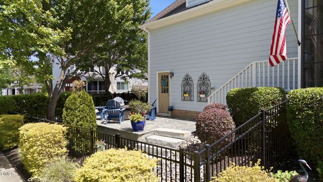 1612 Green Oaks Parkway, Holly Springs, NC 27540