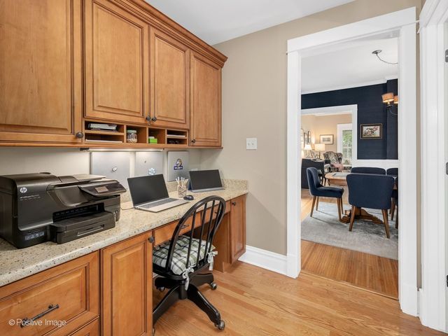 500 N Ashland Avenue, La Grange Park, IL 60526