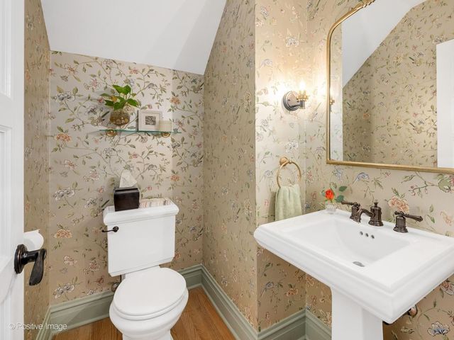 500 N Ashland Avenue, La Grange Park, IL 60526