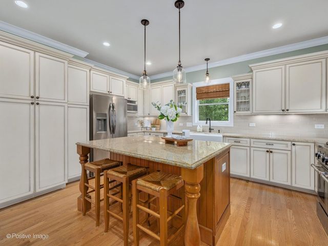 500 N Ashland Avenue, La Grange Park, IL 60526
