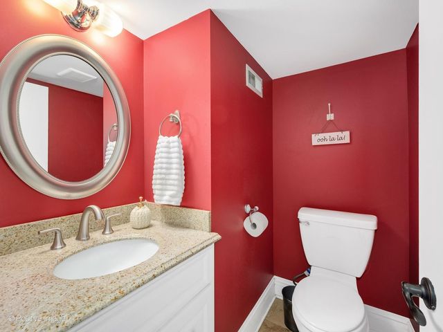 500 N Ashland Avenue, La Grange Park, IL 60526