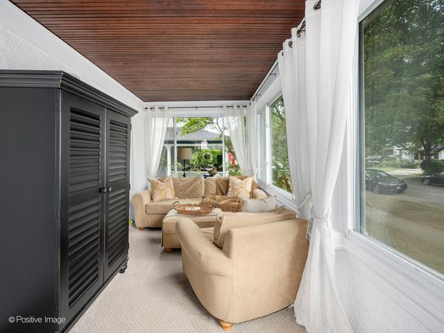 500 N Ashland Avenue, La Grange Park, IL 60526