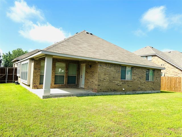 4603 Oakview Drive, Mansfield, TX 76063