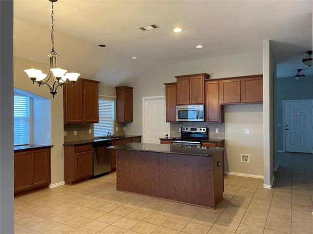 4603 Oakview Drive, Mansfield, TX 76063