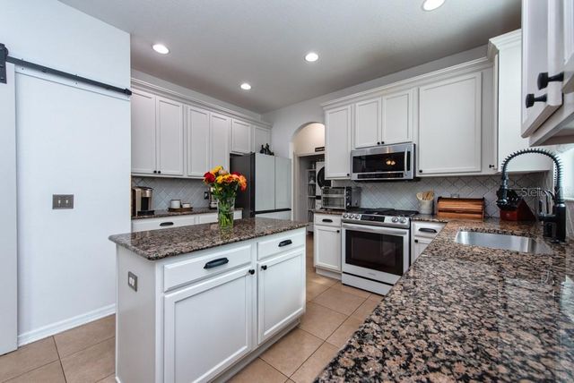 2525 CROSS MORE STREET, Valrico, FL 33594