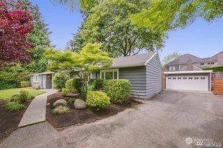 10424 NE 17th Street, Bellevue, WA 98004