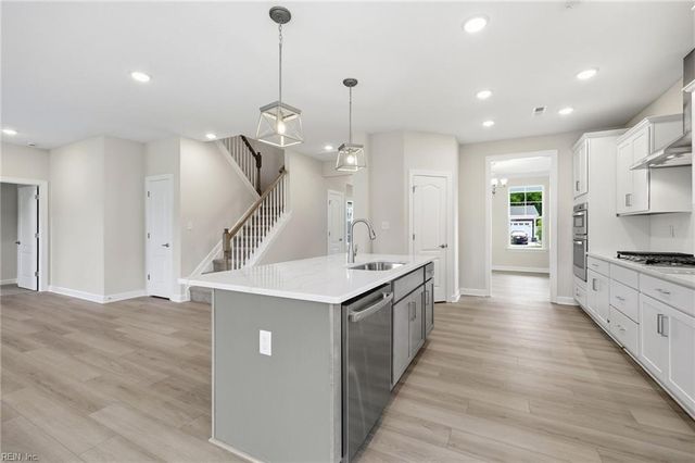 160 Long Cove DR, Suffolk, VA 23435