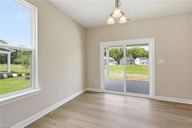 160 Long Cove DR, Suffolk, VA 23435