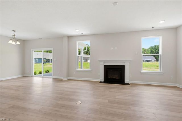 160 Long Cove DR, Suffolk, VA 23435