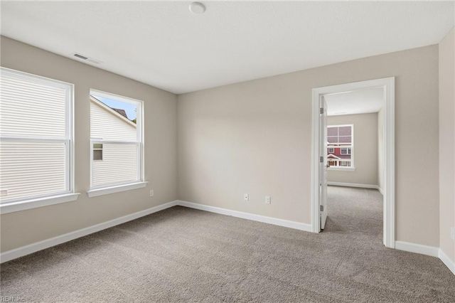 160 Long Cove DR, Suffolk, VA 23435