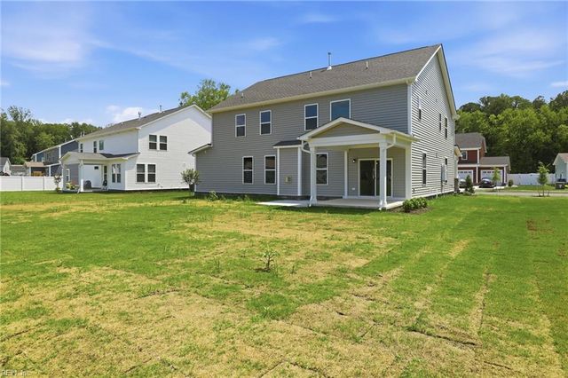 160 Long Cove DR, Suffolk, VA 23435