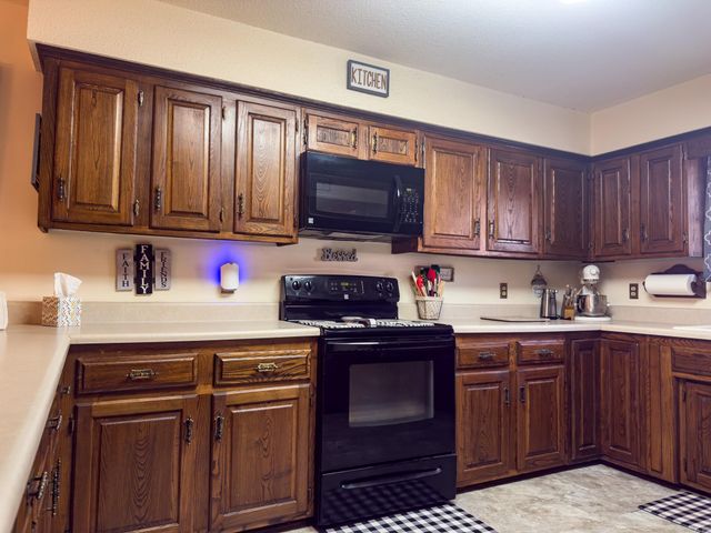 180 Pine Knot Road, Fairfield Bay, AR 72088