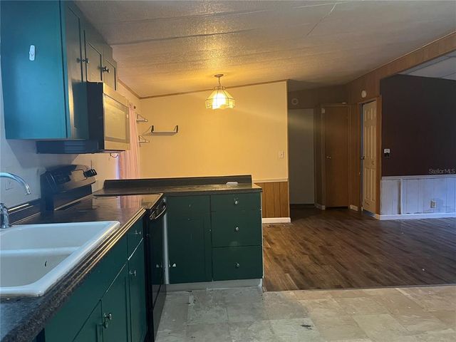 36141 ZINNIA AVENUE, Zephyrhills, FL 33541