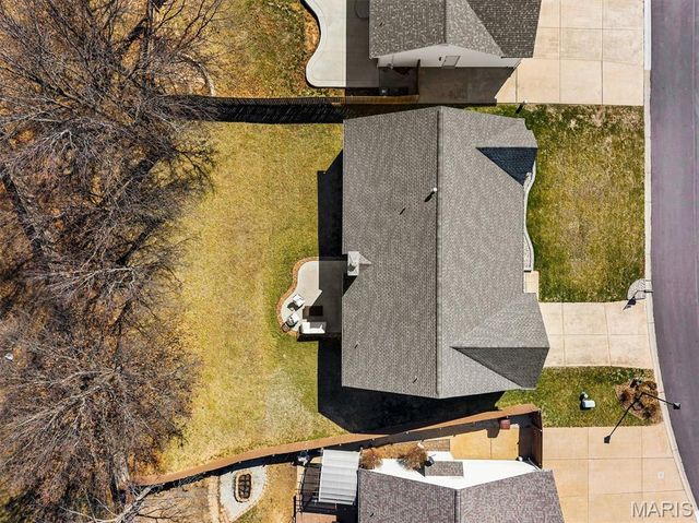 35 Bay Hill Drive, St Peters, MO 63366