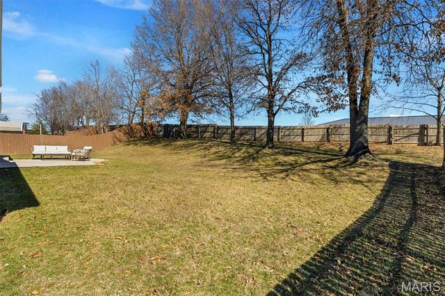 35 Bay Hill Drive, St Peters, MO 63366