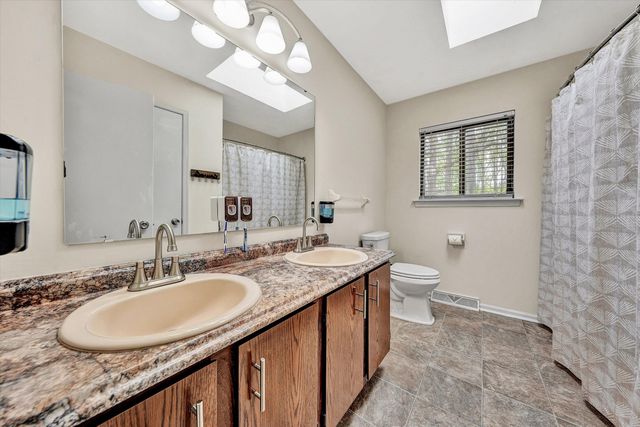 2176 Horn CIR, Vinton, VA 24179