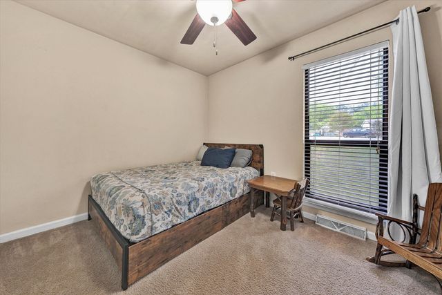 2176 Horn CIR, Vinton, VA 24179