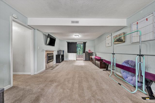 2176 Horn CIR, Vinton, VA 24179