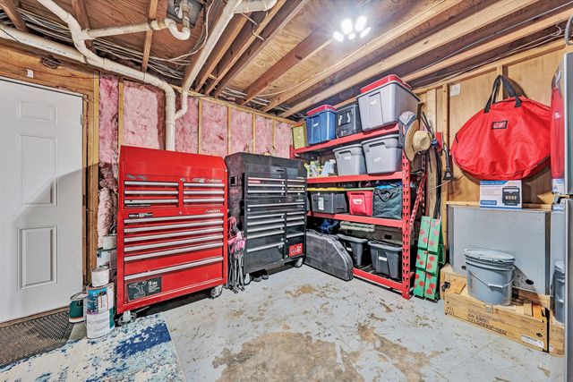 2176 Horn CIR, Vinton, VA 24179