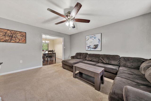 2176 Horn CIR, Vinton, VA 24179