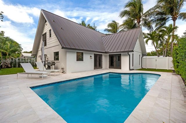 18 Hersey Drive, Ocean Ridge, FL 33435