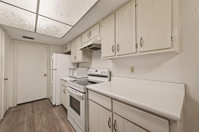 1910 Blindlake Drive, Houston, TX 77084