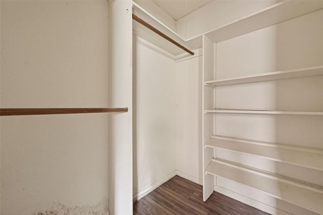 1910 Blindlake Drive, Houston, TX 77084