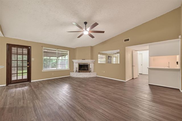 1910 Blindlake Drive, Houston, TX 77084