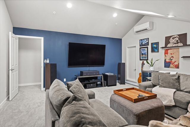 1022 181st Place SW, Lynnwood, WA 98037