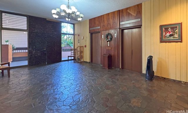 1848 Kahakai Drive 908, Honolulu, HI 96814