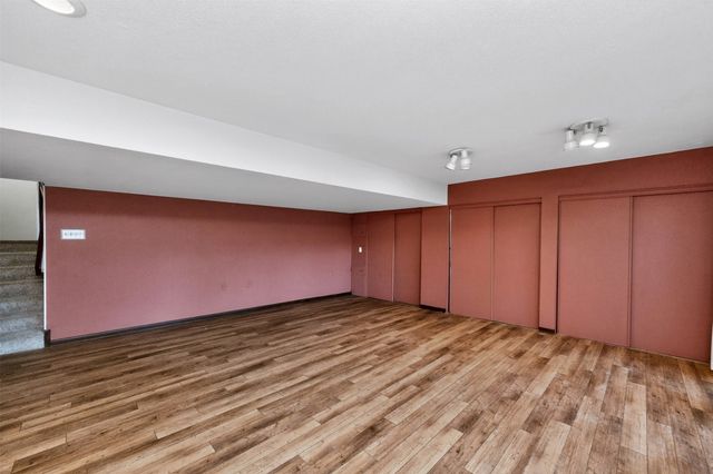 4661 Lockner Drive 13, Urbandale, IA 50322