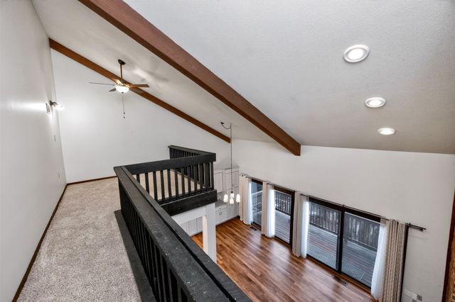 4661 Lockner Drive 13, Urbandale, IA 50322