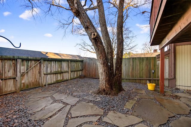 4661 Lockner Drive 13, Urbandale, IA 50322