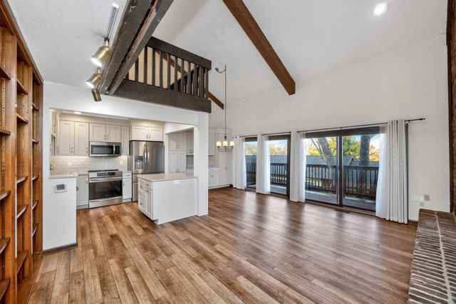 4661 Lockner Drive 13, Urbandale, IA 50322