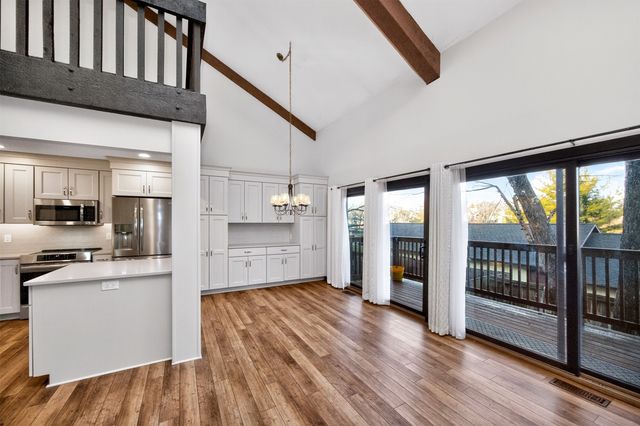 4661 Lockner Drive 13, Urbandale, IA 50322