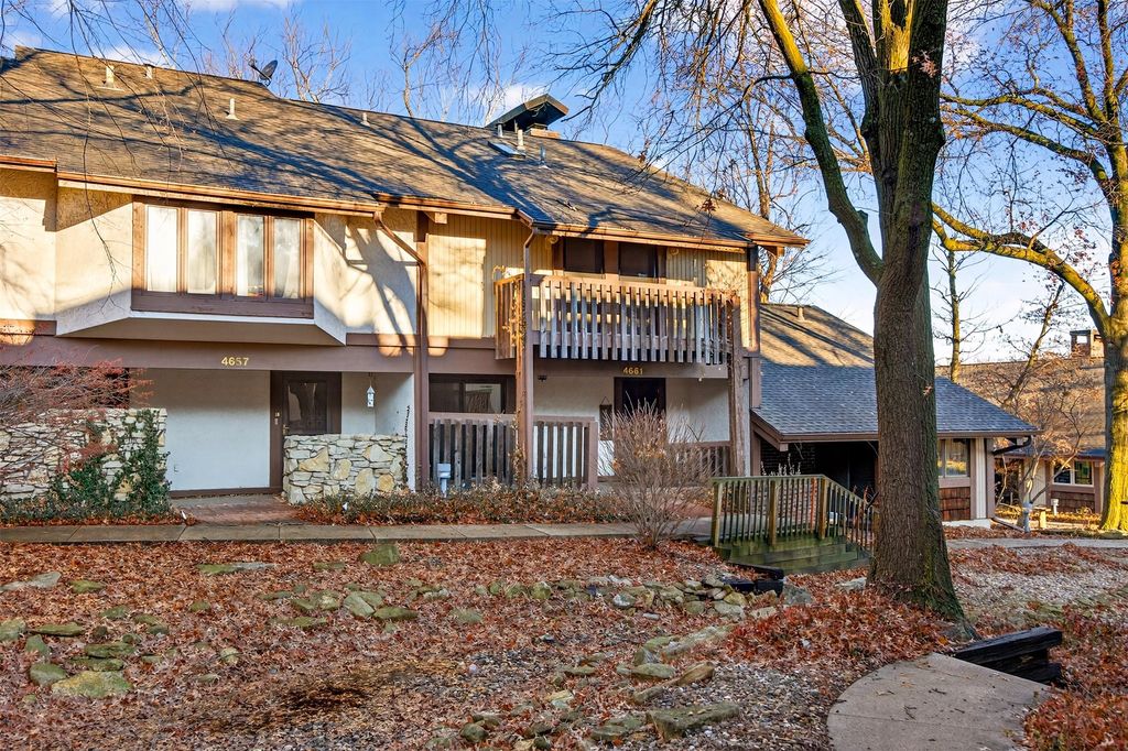 4661 Lockner Drive 13, Urbandale, IA 50322