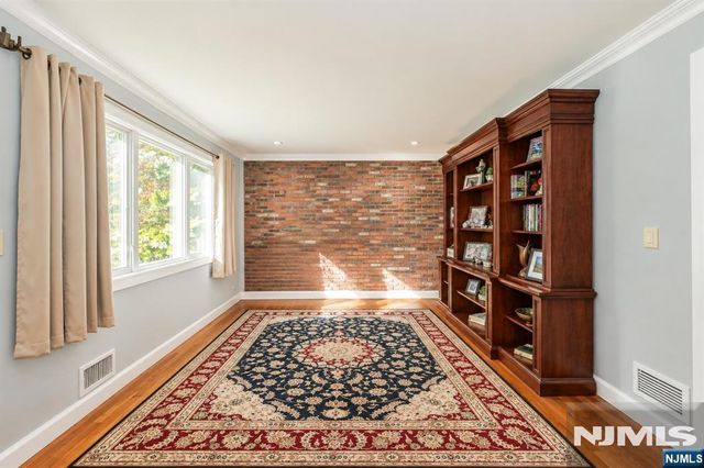 55 Briarwood Road, Wayne, NJ 07470