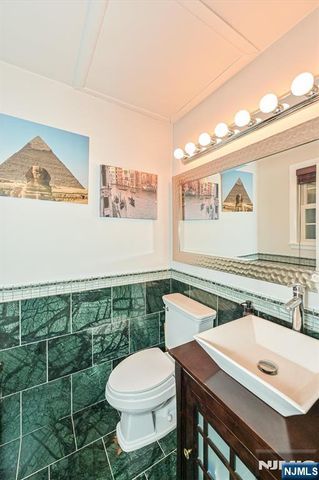 55 Briarwood Road, Wayne, NJ 07470
