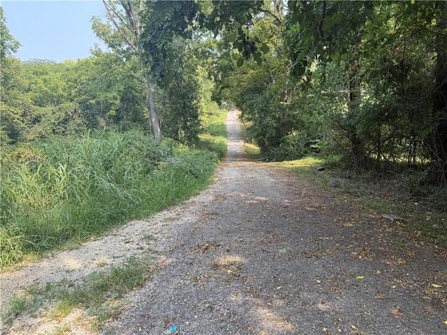 5202 Sewell Avenue, Kansas City, KS 66104