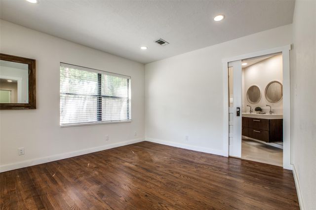 235 Live Oak Street, Crosby, TX 77532