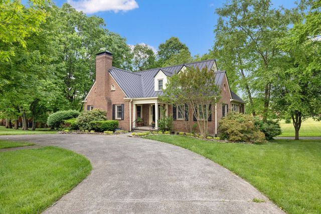 307 Old Coach Road, Nicholasville, KY 40356