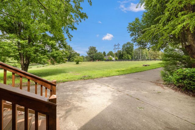 307 Old Coach Road, Nicholasville, KY 40356
