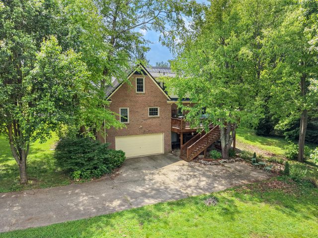307 Old Coach Road, Nicholasville, KY 40356